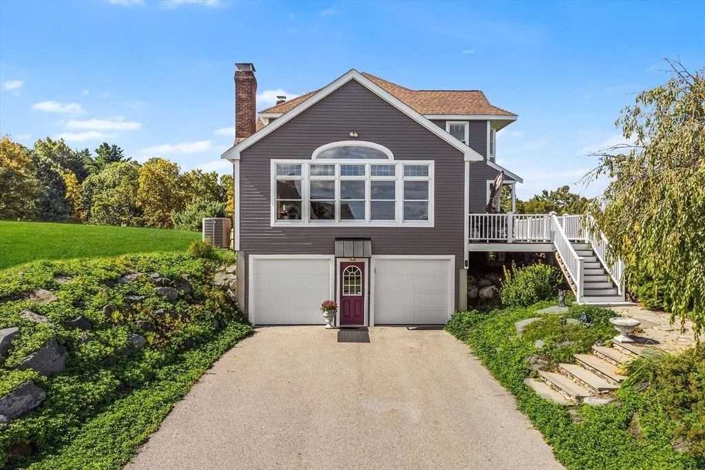 Photo of 65 Skyfields Dr