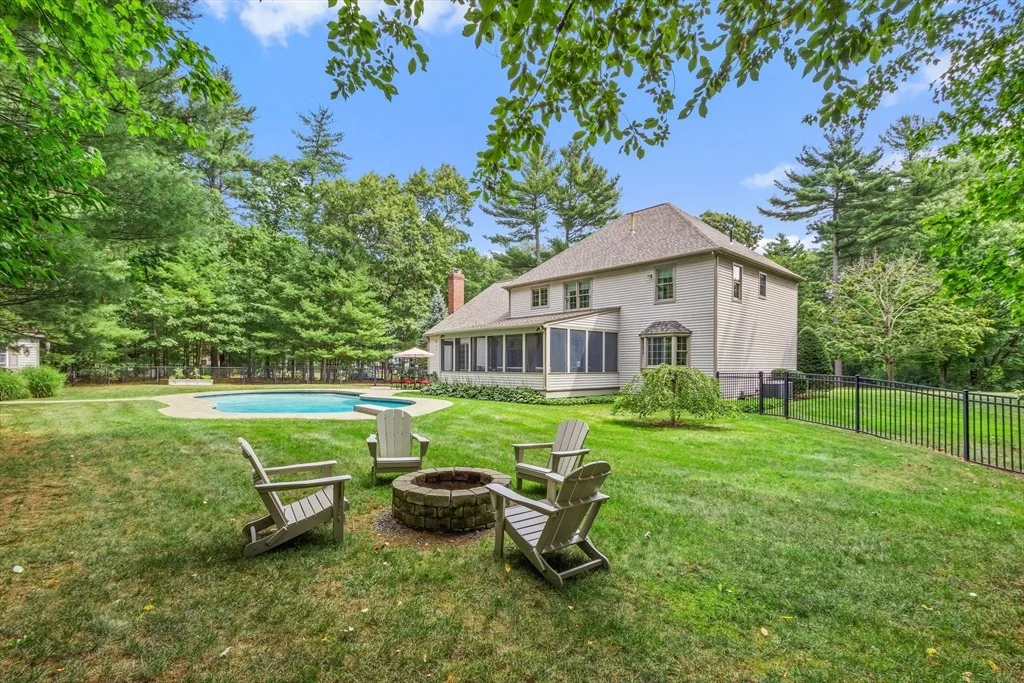 Photo of 9 Douglas Dr