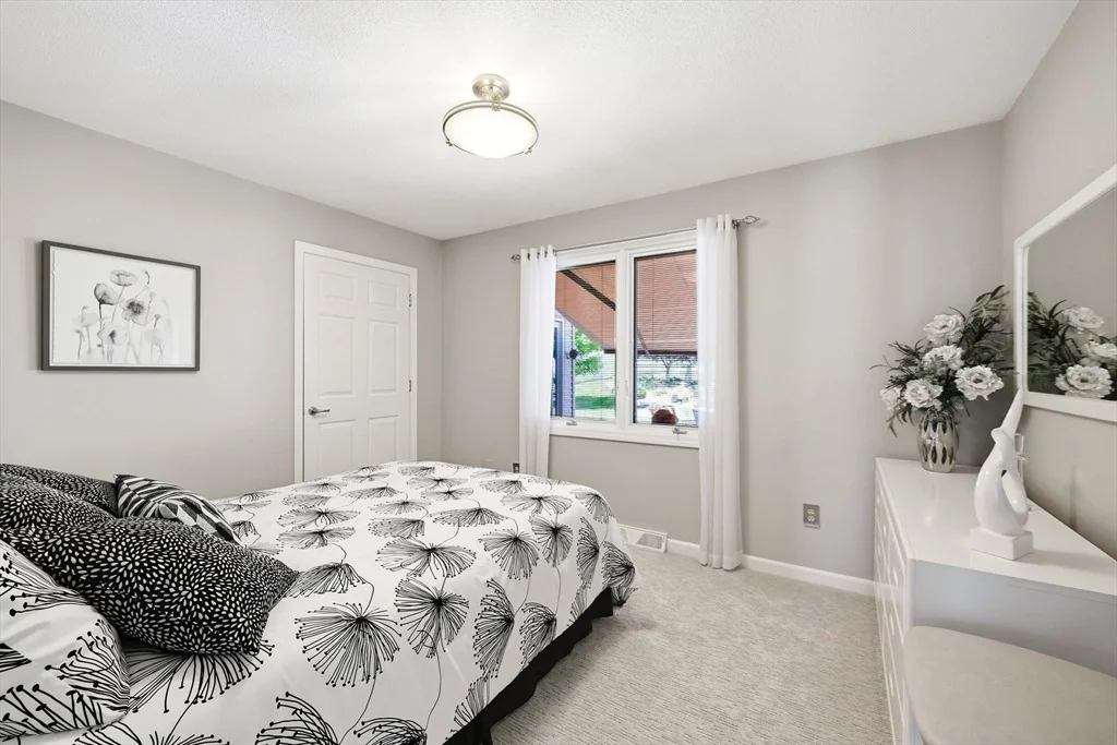 Photo of 57 Valley View Dr