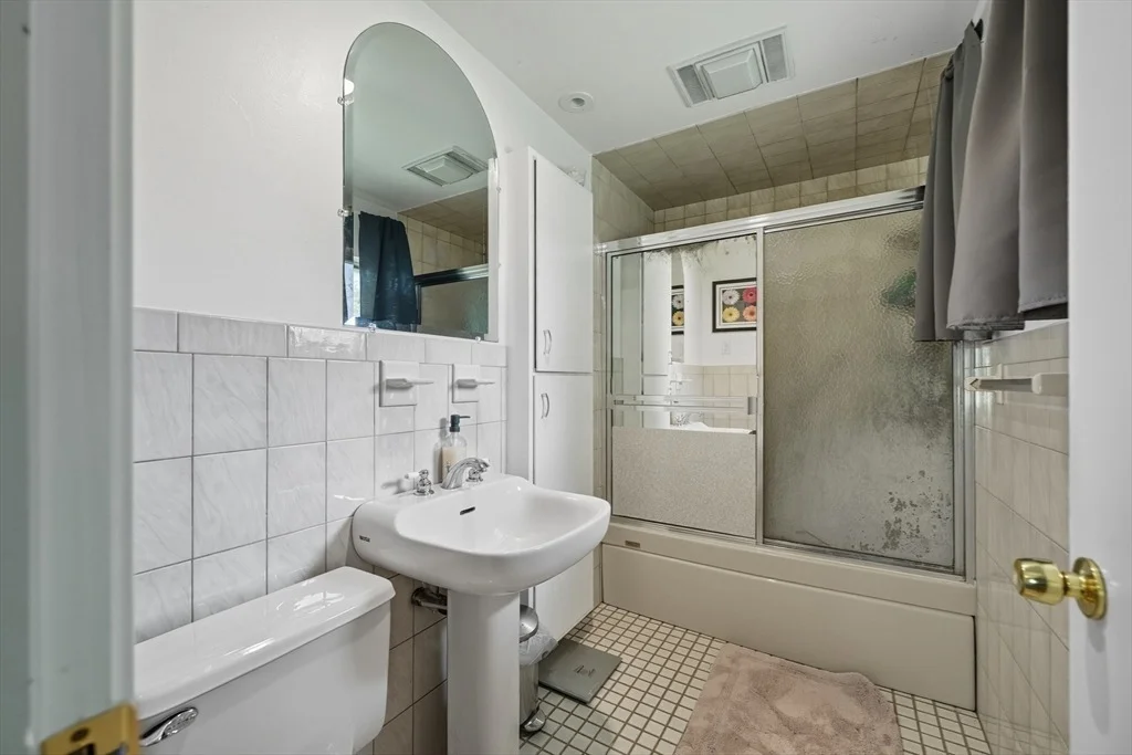 Photo of 19 Nob Hill Dr.