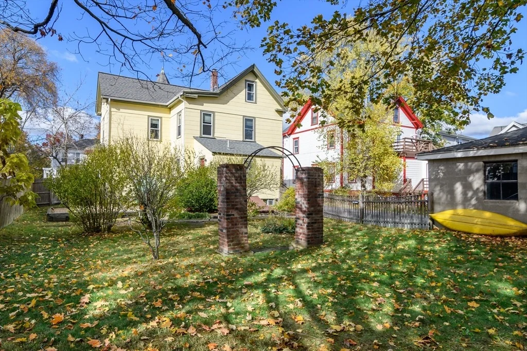 Photo of 16 Alexander St