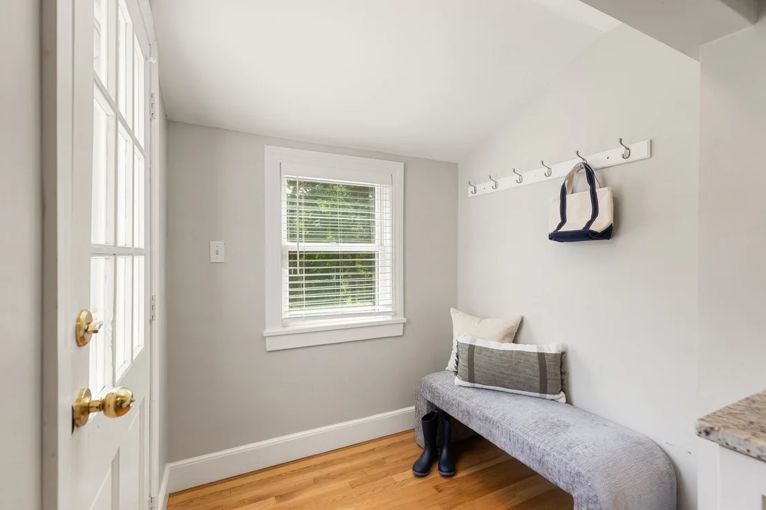 Photo of 11 Stratham Rd