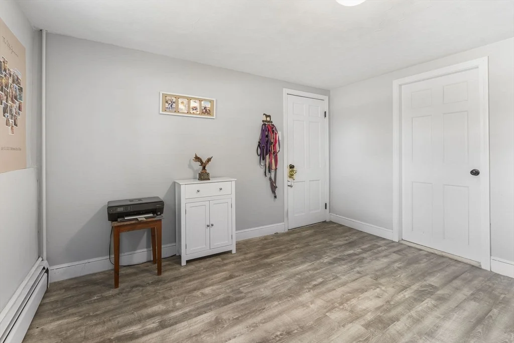 Photo of 35 Oakmeadow Ln