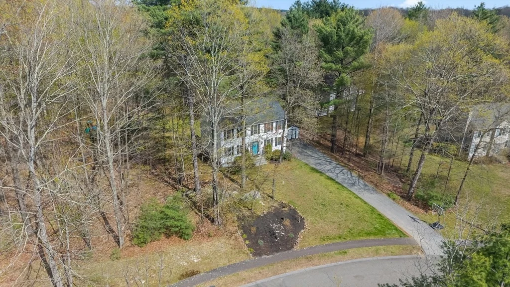 Photo of 4 Mockingbird Ln