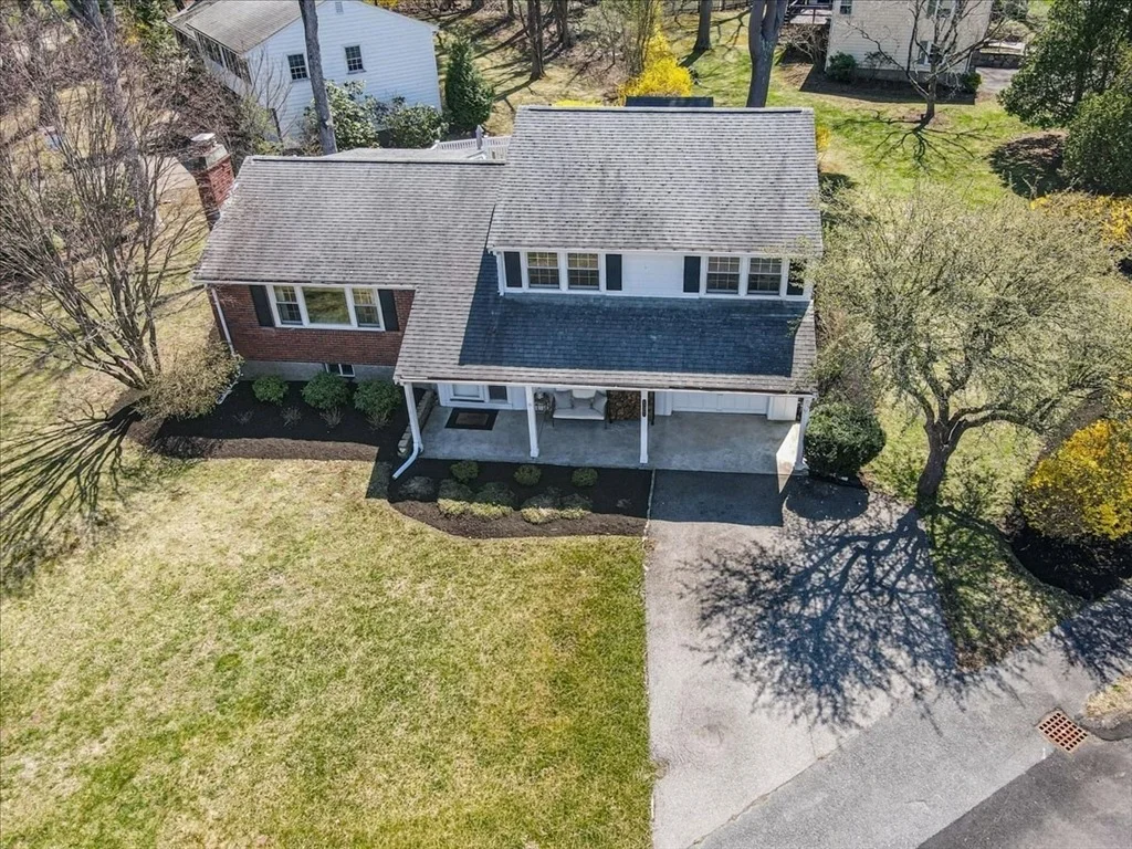 Photo of 137 Robert Rd