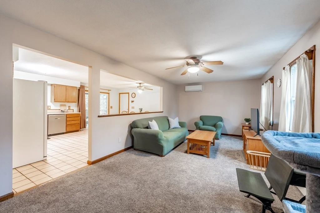 Photo of 12 Kimberly Ln