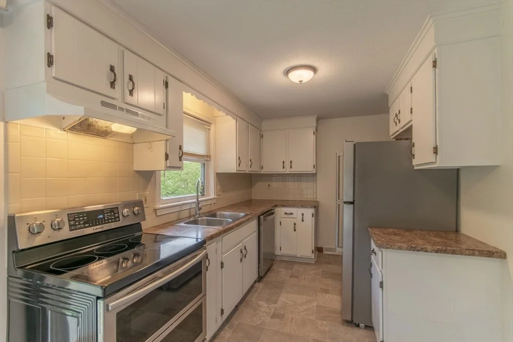 Photo of 629 River Road