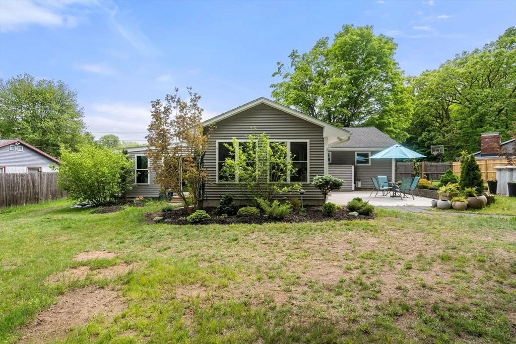 Photo of 16 Maybury Rd