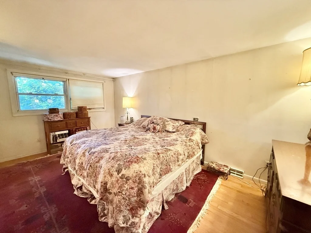 Photo of 16 Meadowview Rd
