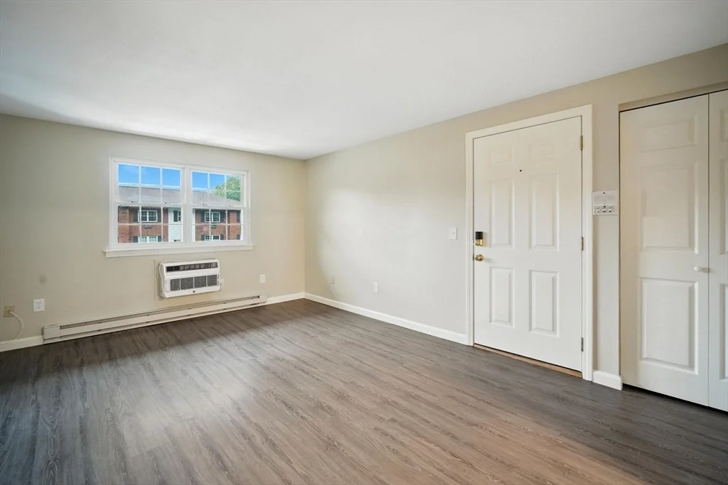 Photo of Unit F at 2 Maple Crest Cir