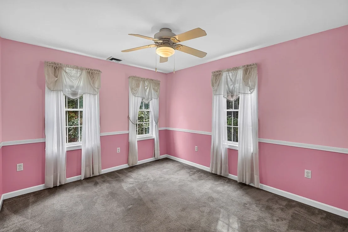 Photo of 112 Saunders St