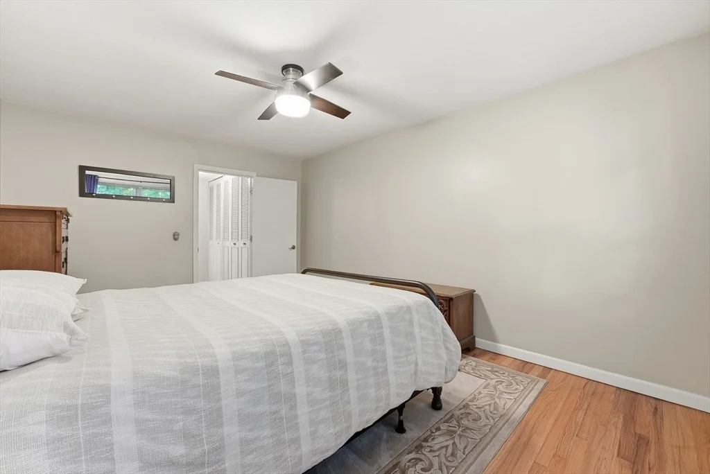 Photo of Unit D at 90 Colonial Circle