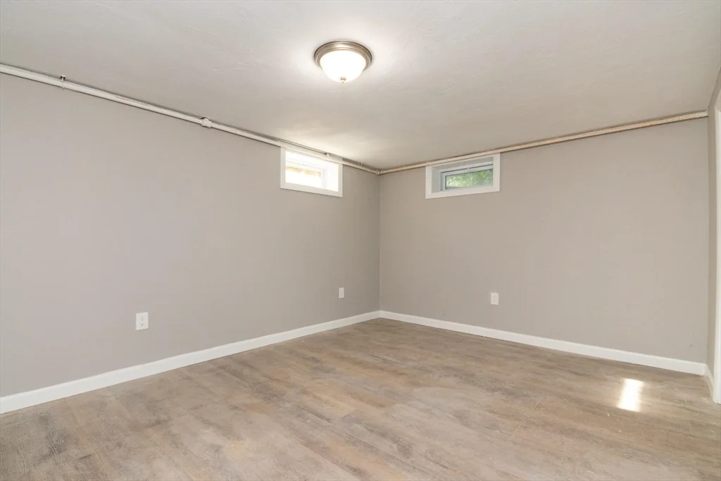 Photo of 4 Highland Cir