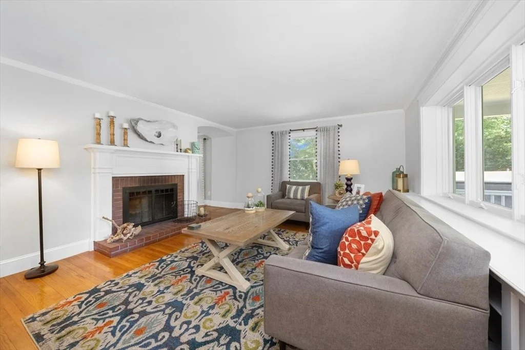 Photo of 12 Whitcomb Lane