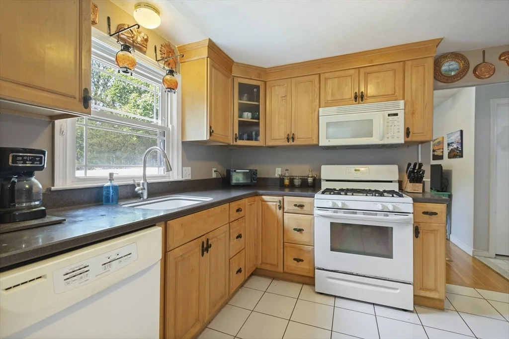 Photo of 5 Whiting Ave