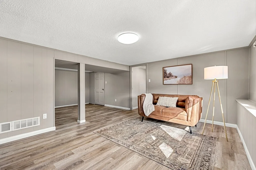 Photo of 169 Starr Ave