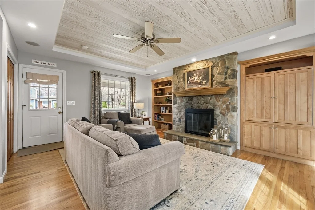 Photo of 9 Metacomet Road