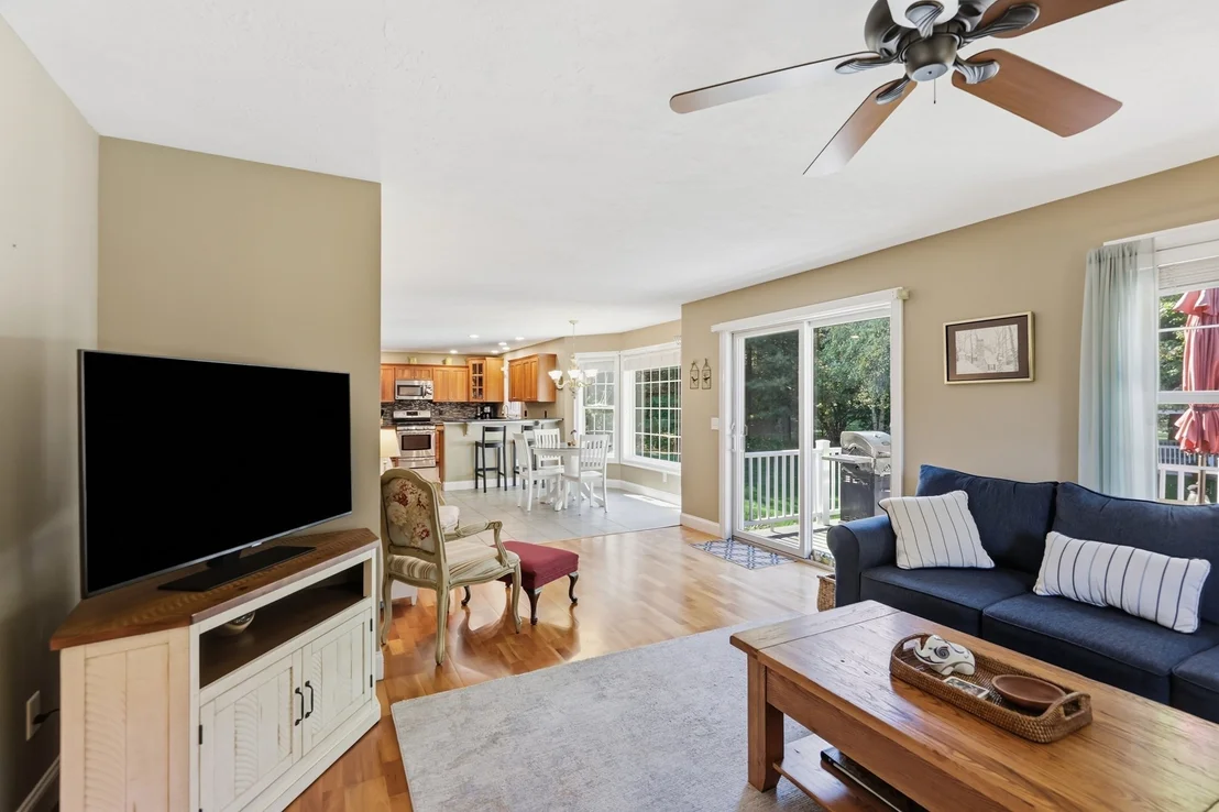 Photo of 7 Holly Cir