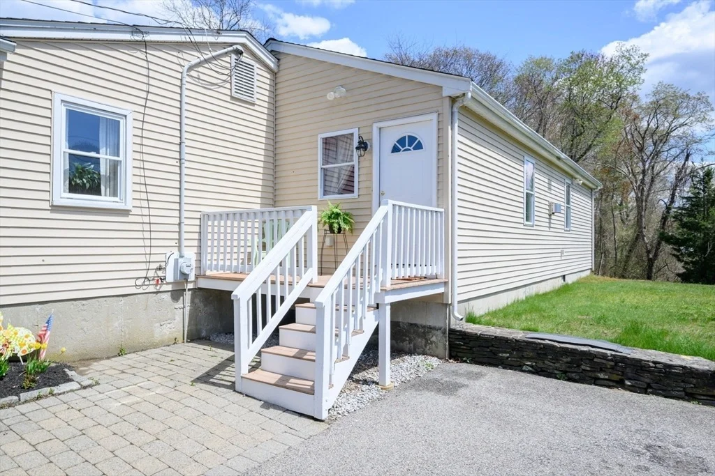 Photo of 29 Andrew Dr