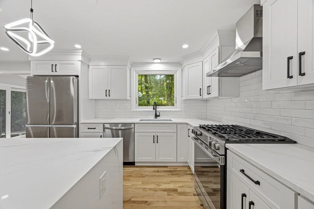 Photo of 7 Hillcrest Dr