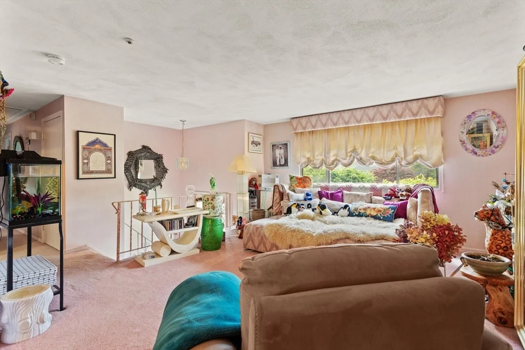 Photo of 10 Katy Cir
