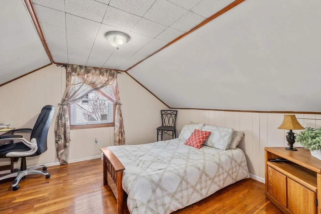 Photo of 40 Manor Rd