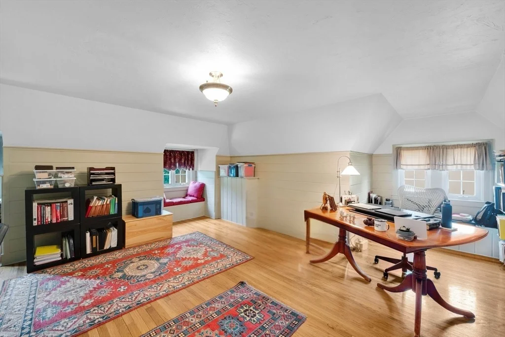Photo of 44 Meadowbrook Rd