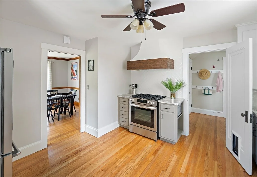 Photo of 162 Forest St