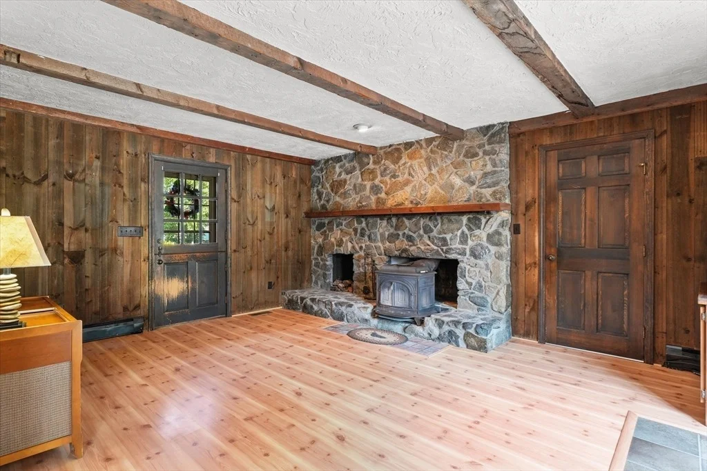 Photo of 85 Rosewood Dr