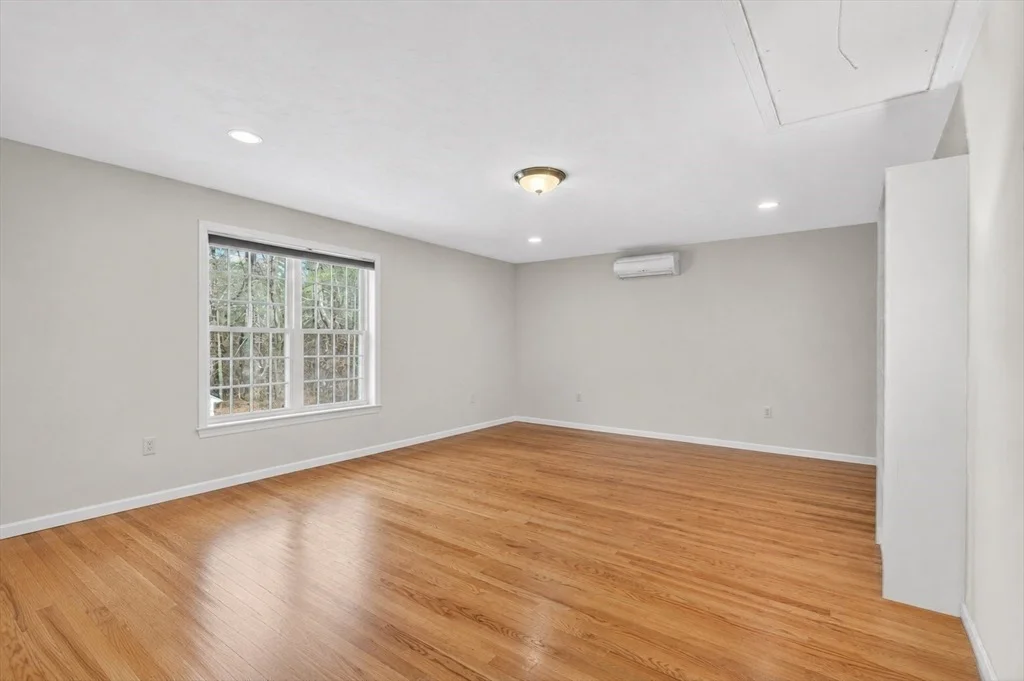 Photo of 155 Brook St