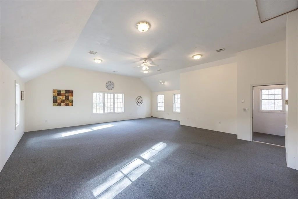 Photo of 16 Oak Tree Drive