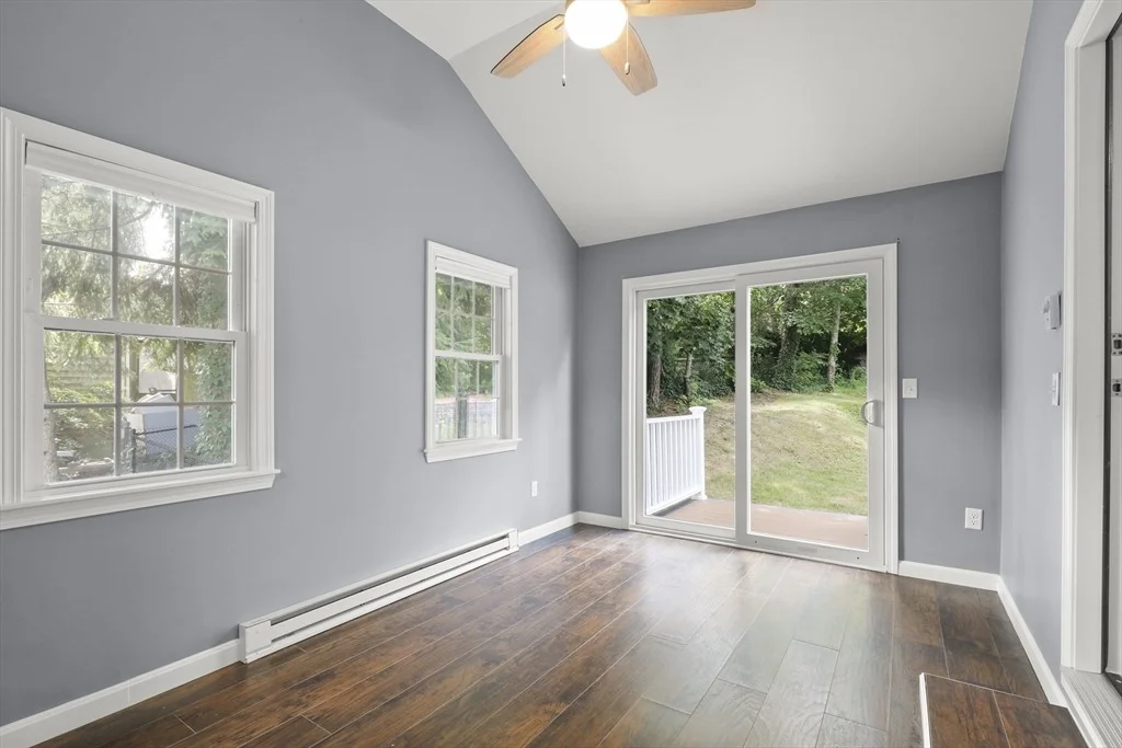 Photo of 4 Thom Ave