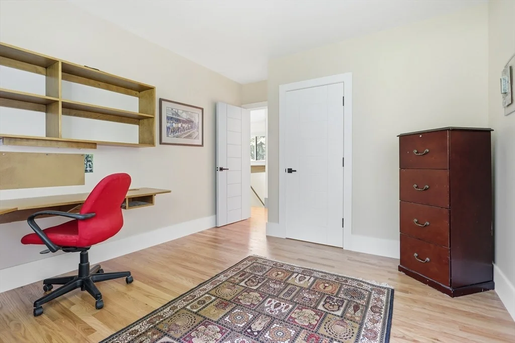 Photo of 131 Warren Ave