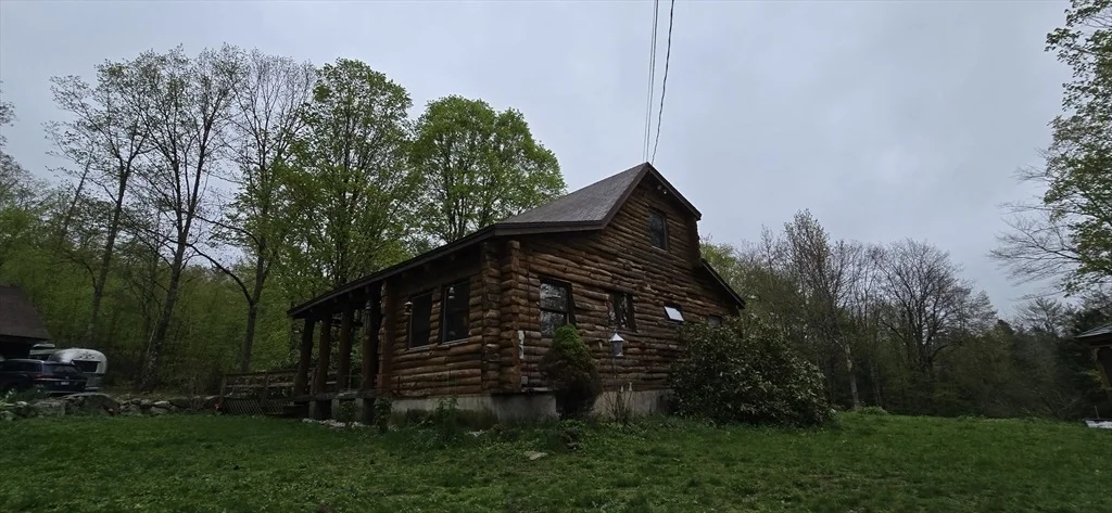 Photo of 250 Athol Rd