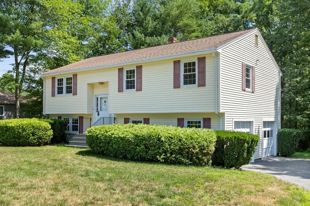 Photo of 19 Douglas Dr