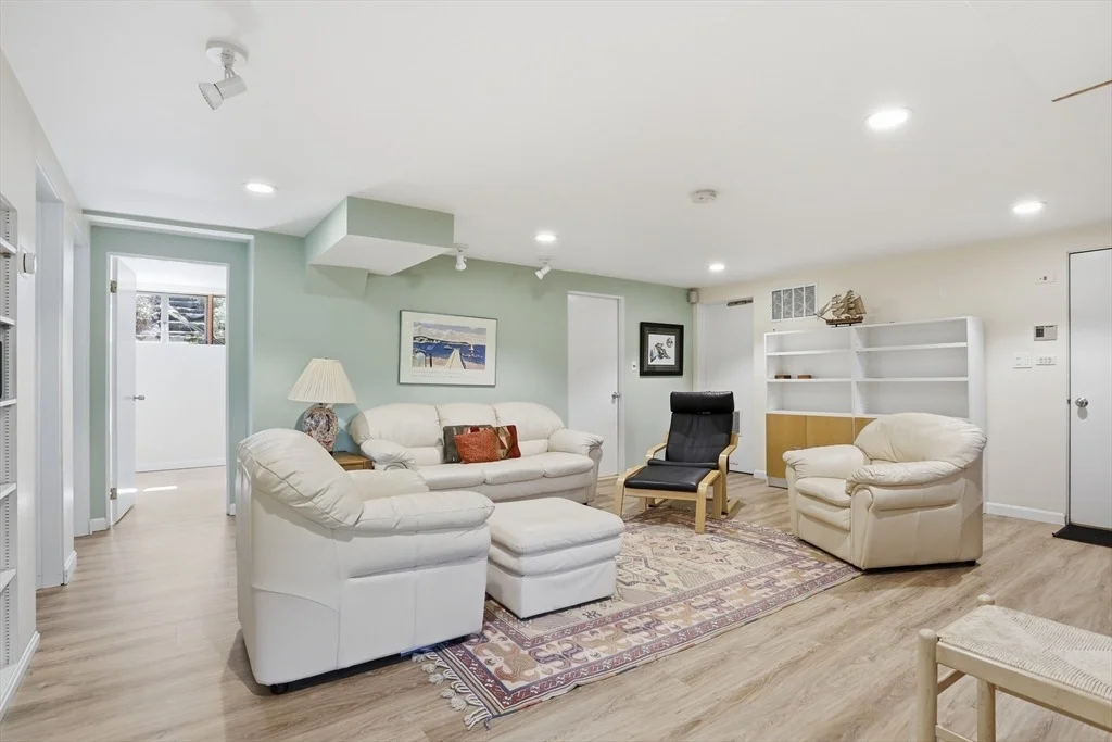 Photo of 32 Baskin Road