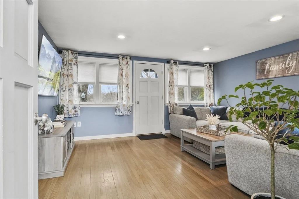Photo of 36 Lawnview Drive