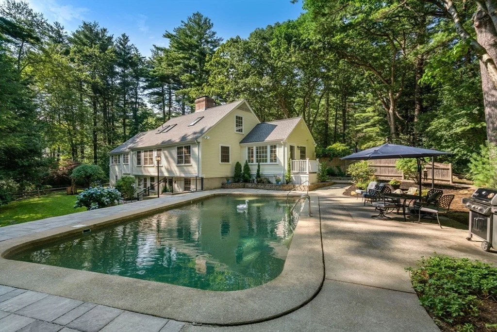 Photo of 156 Cherry Brook Rd