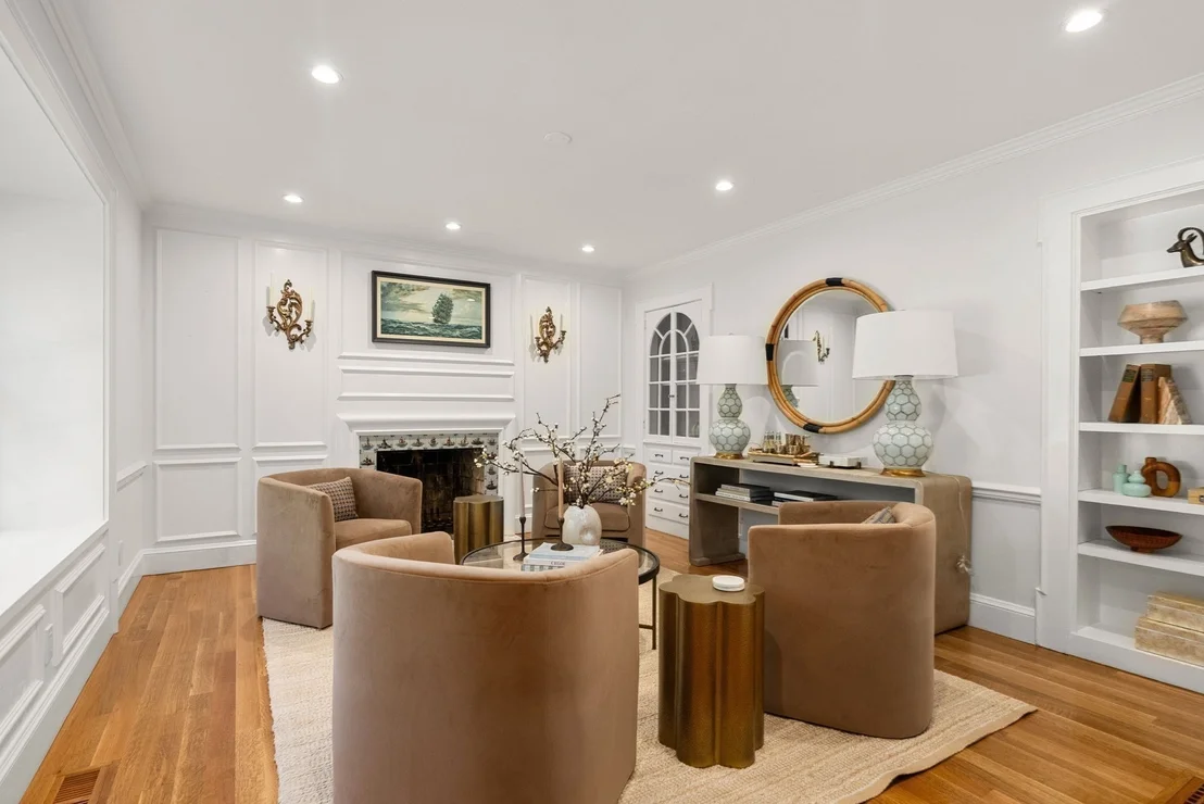 Photo of 1 Kenilworth Circle