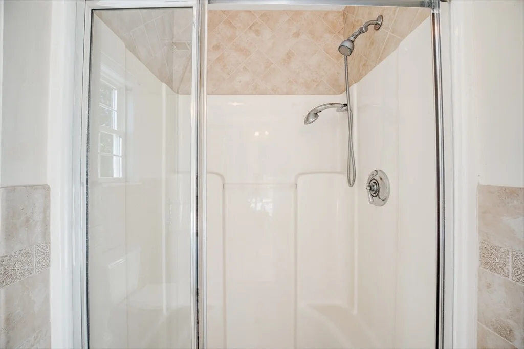 Photo of 75 Kings View Rd