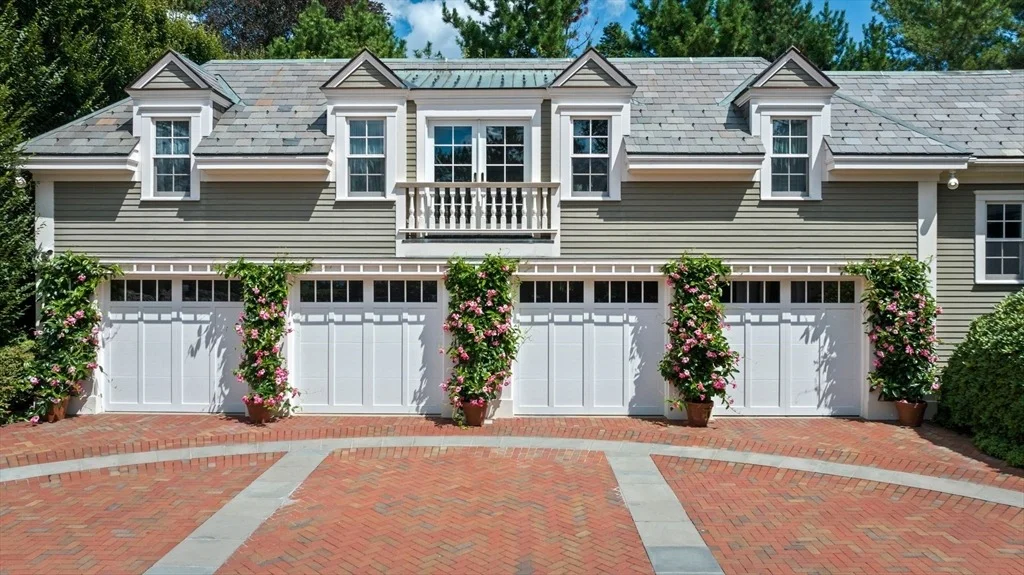 Photo of 17 Crowninshield Road