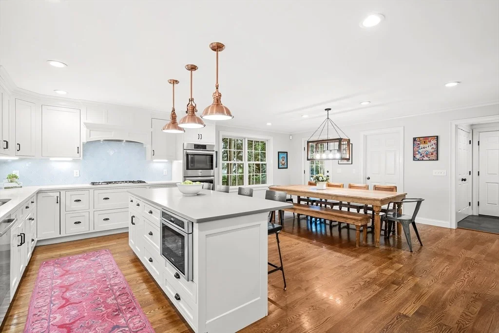 Photo of 10 Kirkland Circle
