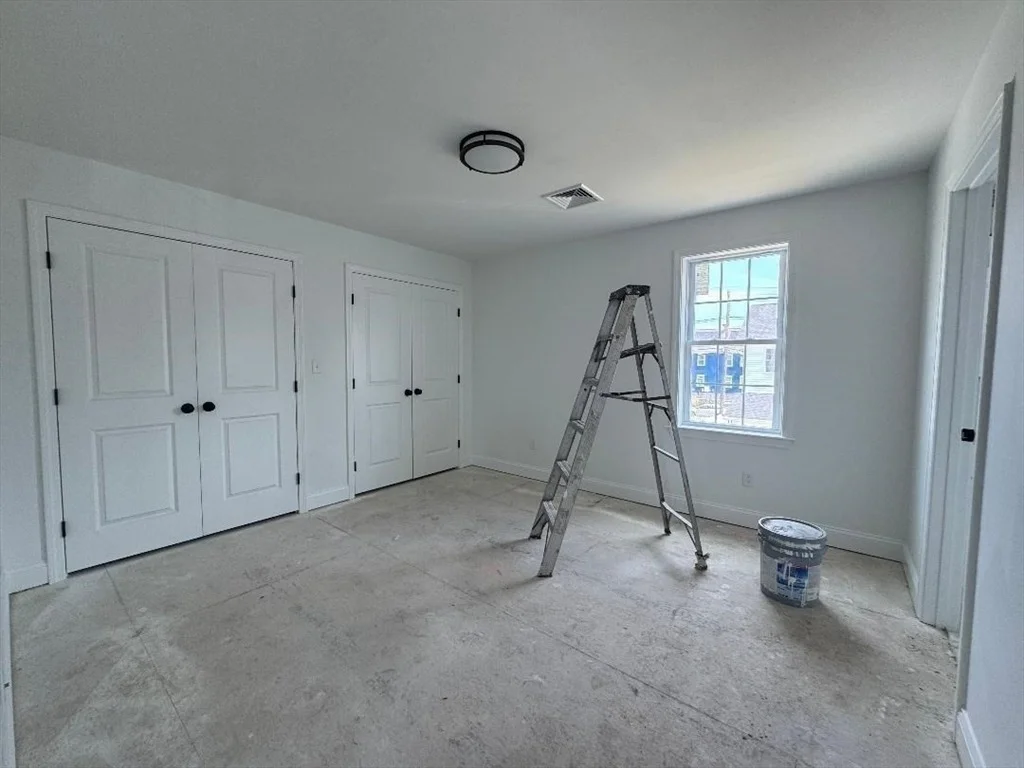 Photo of 16 Princeton Circle