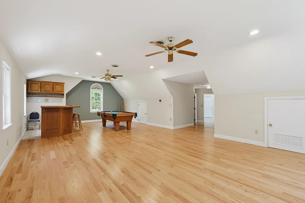 Photo of 19 Windsor Dr.