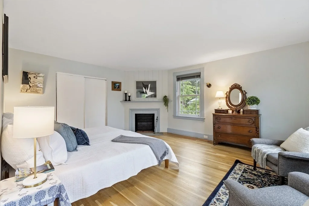 Photo of 14 Thoreau Street