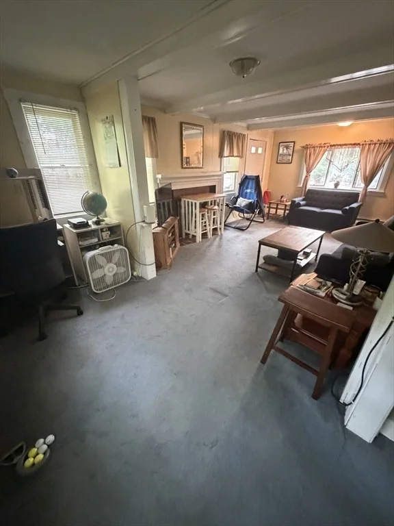 Photo of 32 River Rd