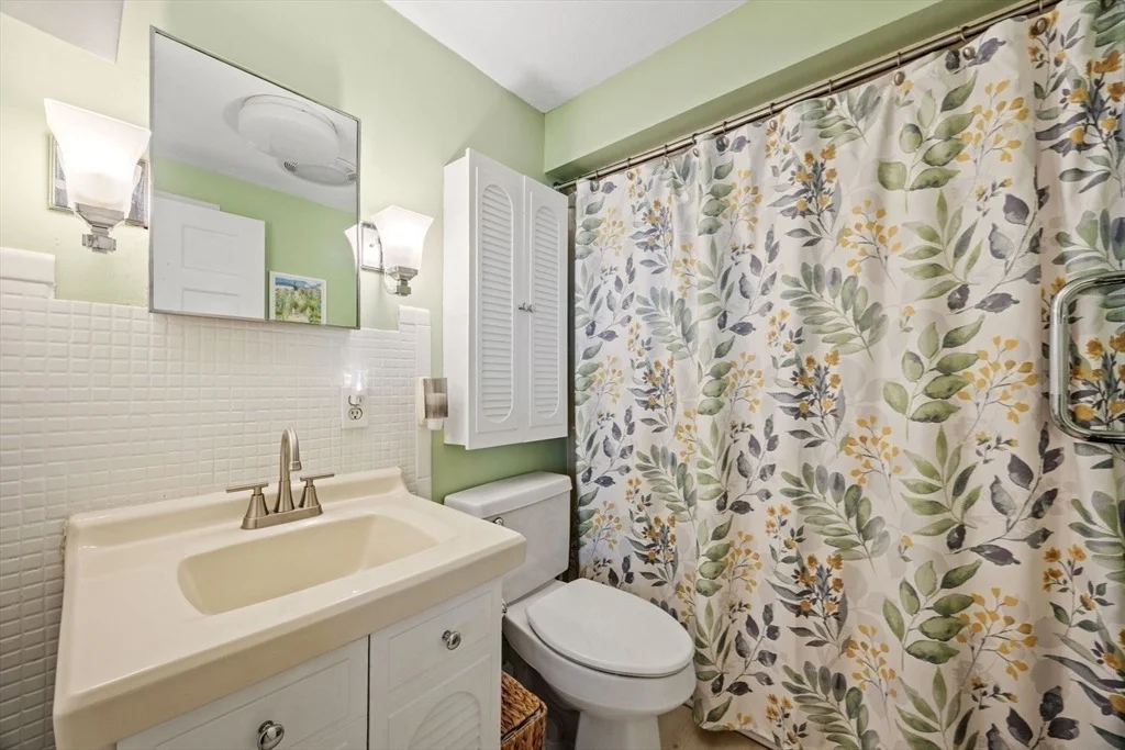 Photo of 25 Clover Ln