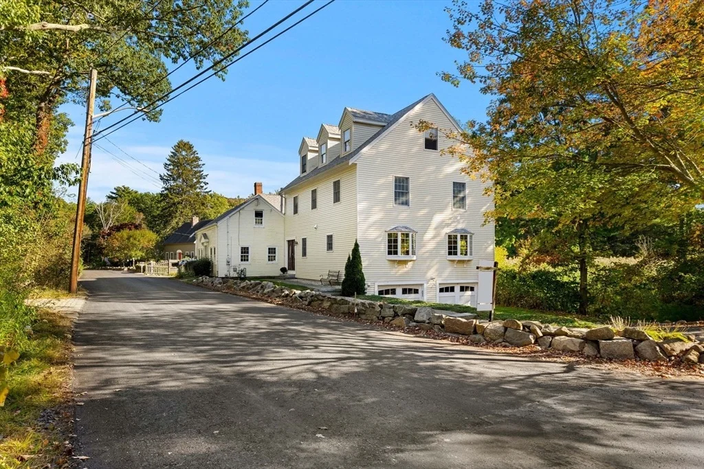 Photo of 228 Common Ln.