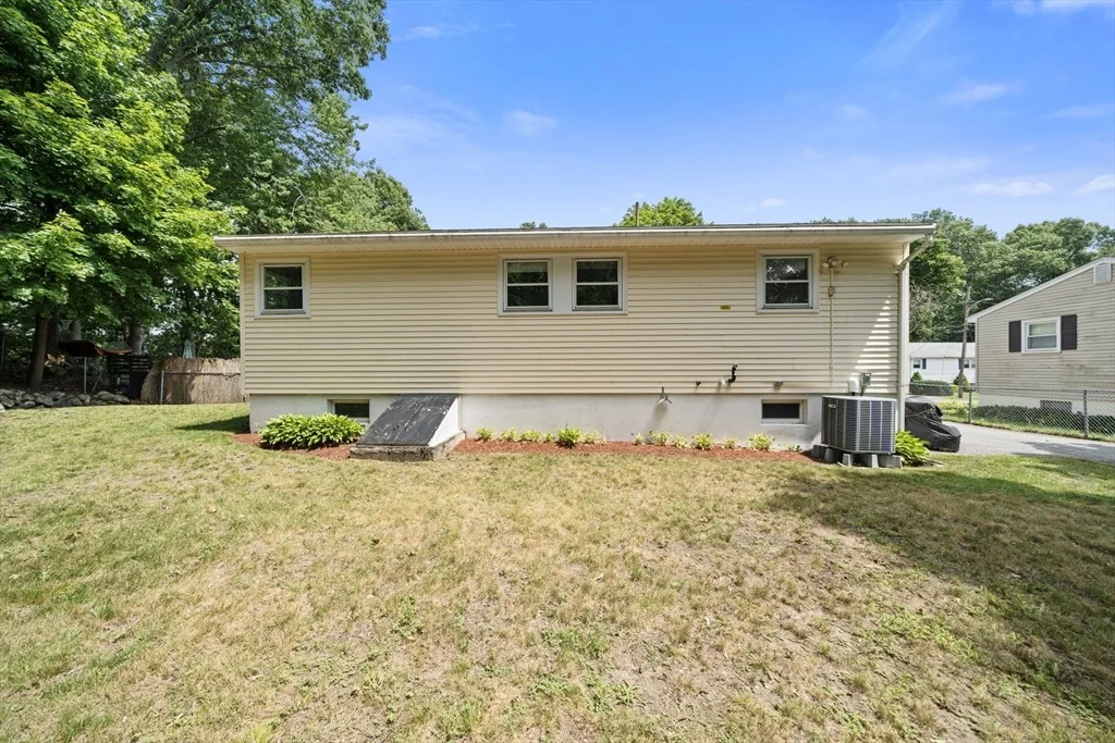 Photo of 58 Basse Rd