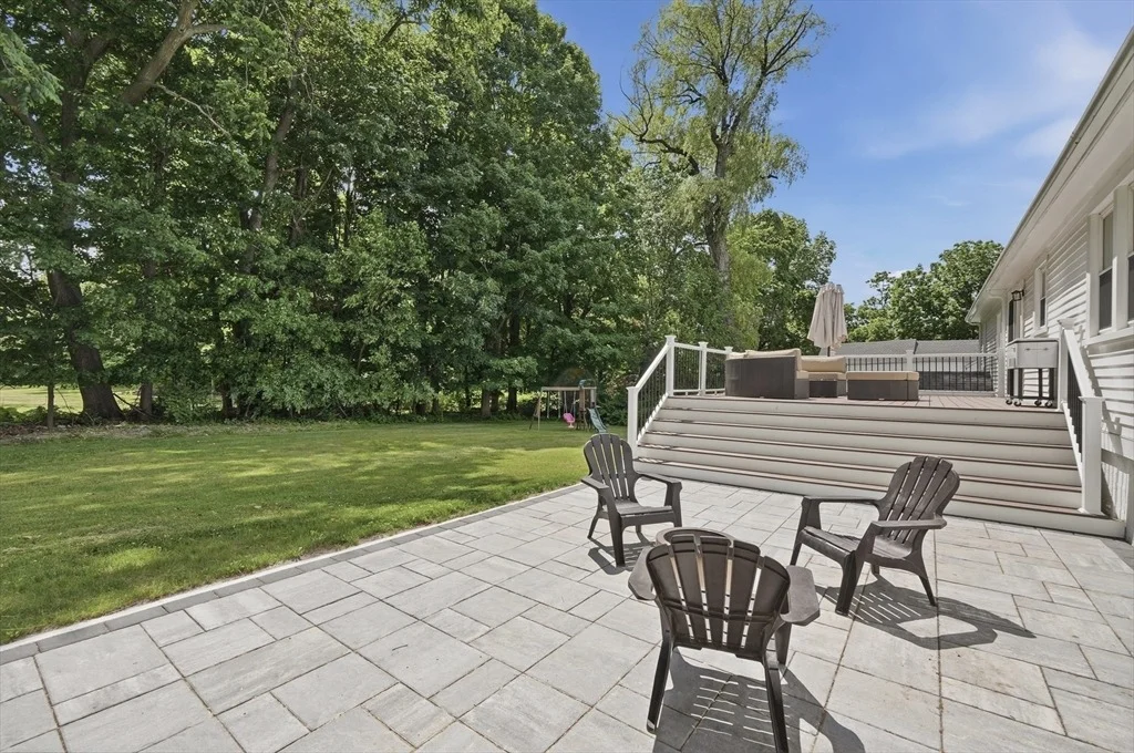 Photo of 479 Massasoit Road